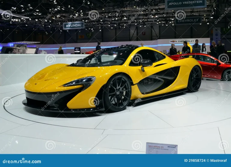 Is the Renault Megane Adaptable to Urban Conditions in English Cities? Is it an Efficient Use of Space? Megane